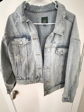 Wild Fable Light Wash Distressed Denim Jacket - Casual Cropped Jean Coat